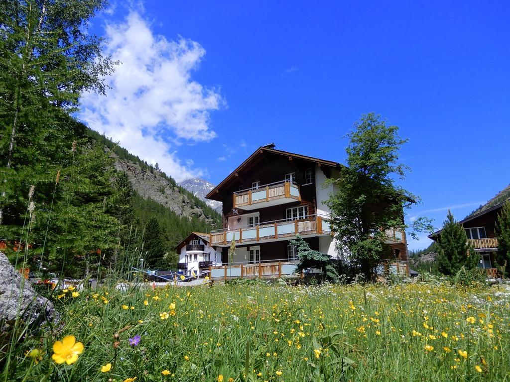 Апартаменти Haus Alpenperle Саас-Альмажель Екстер'єр фото