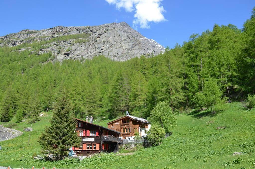 Апартаменти Haus Alpenperle Саас-Альмажель Екстер'єр фото