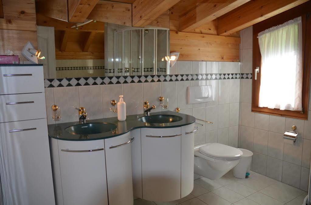 Апартаменти Haus Alpenperle Саас-Альмажель Екстер'єр фото